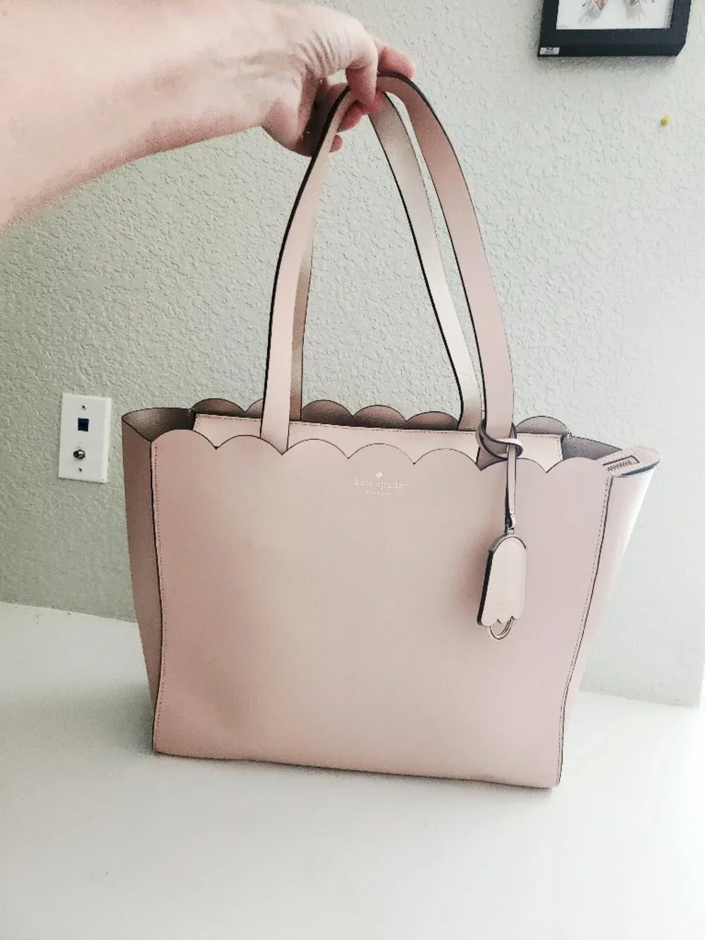 New Kate Spade NY Pink Scalloped Shoulder Bag Purse